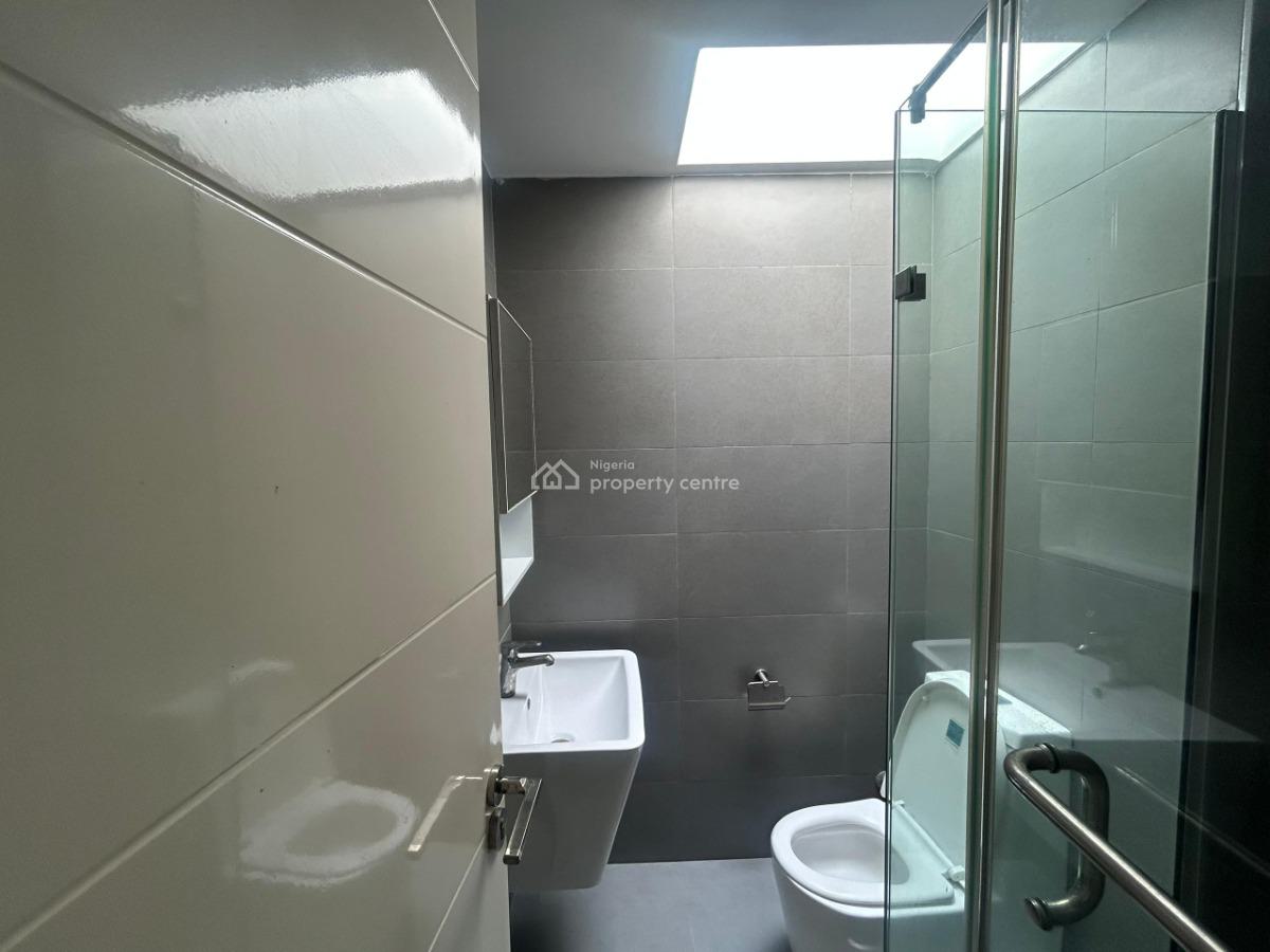 Semi Detached 4 Bedrooms Ensuite with a Bq, Oniru Estate, Victoria Island (vi), Lagos, Semi-detached Duplex for Rent