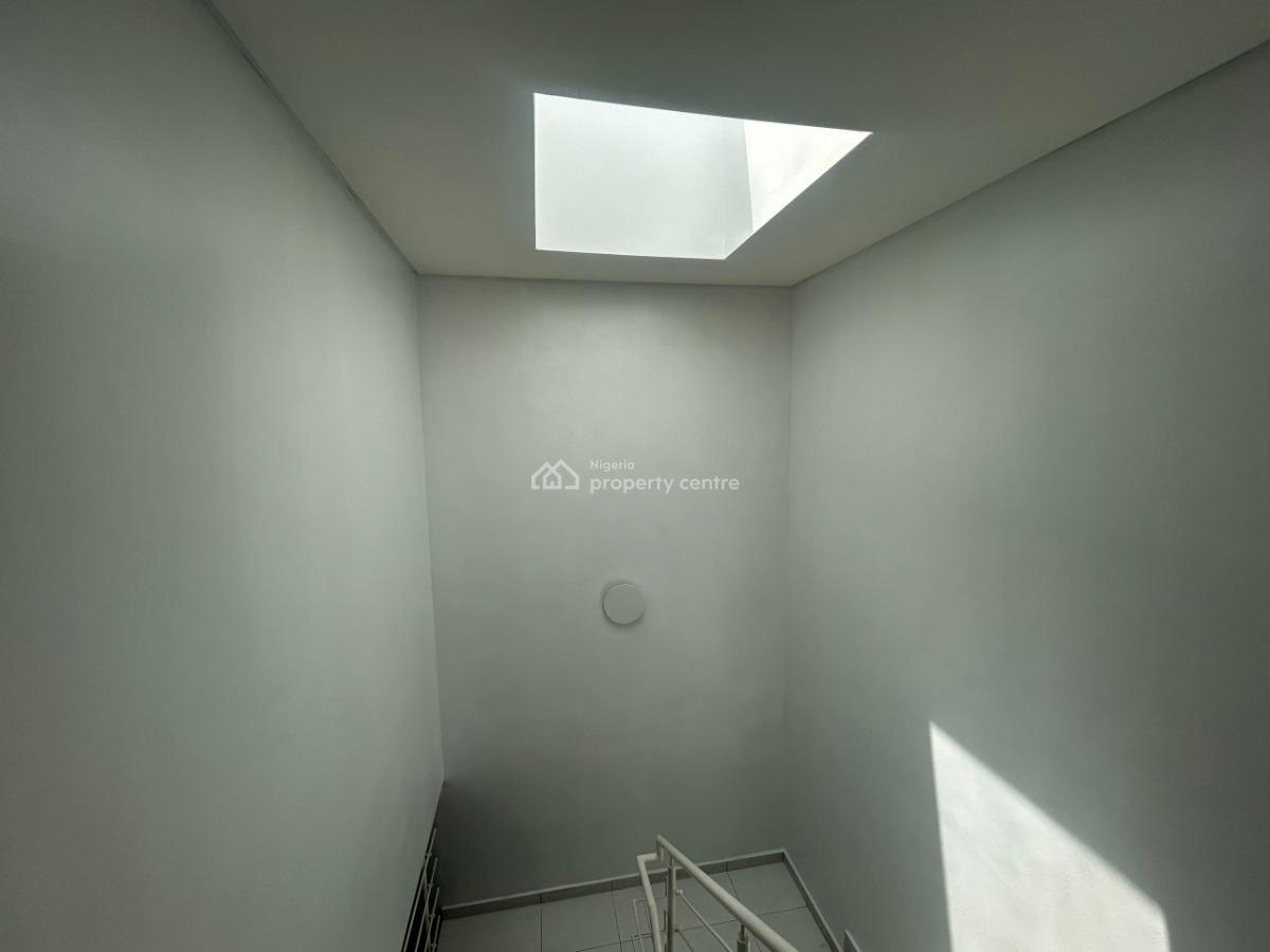 Semi Detached 4 Bedrooms Ensuite with a Bq, Oniru Estate, Victoria Island (vi), Lagos, Semi-detached Duplex for Rent