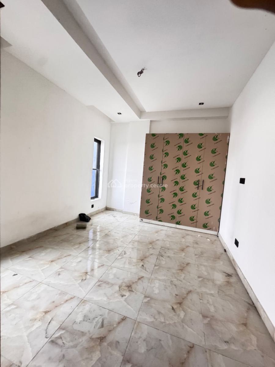 Nice 2 Bedroom Apartment at Ikate Elegushi Close to The Road &secure, Ikate Lekki Lagos State, Lekki, Lagos, Block of Flats for Sale