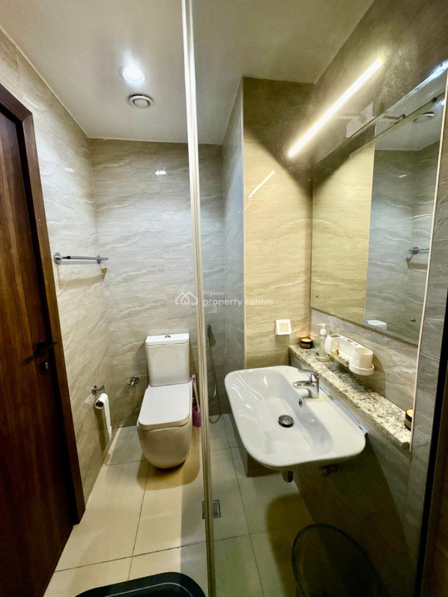 Luxury 1 Bedroom Apartment with Amazon and Housekeeping, Peaceful Environment and En-suite Rooms, Lekki, Lagos, Flat / Apartment Short Let