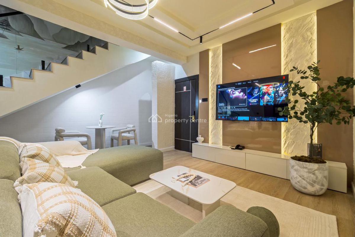 Luxury 1 Bedroom Apartment with Amazon and Housekeeping, Peaceful Environment and En-suite Rooms, Lekki, Lagos, Flat / Apartment Short Let