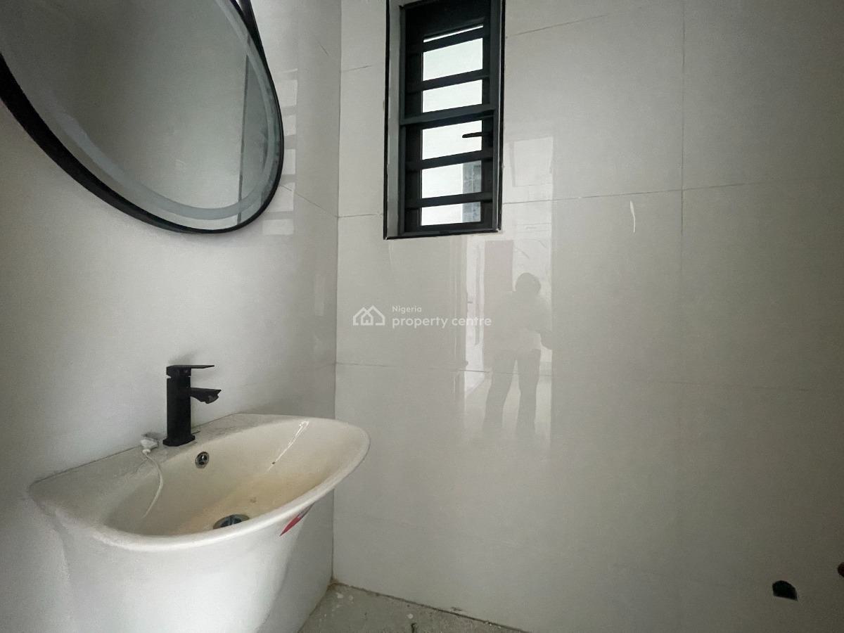 Well-finished and Fully Serviced 2-bedroom Apartment, Ikate, Lekki, Lagos, Flat / Apartment for Rent