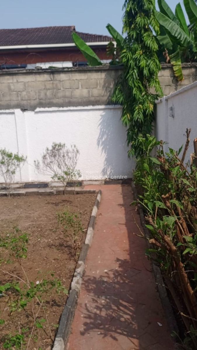Selfcorn, Vgc, Lekki, Lagos, Self Contain (single Rooms) for Rent