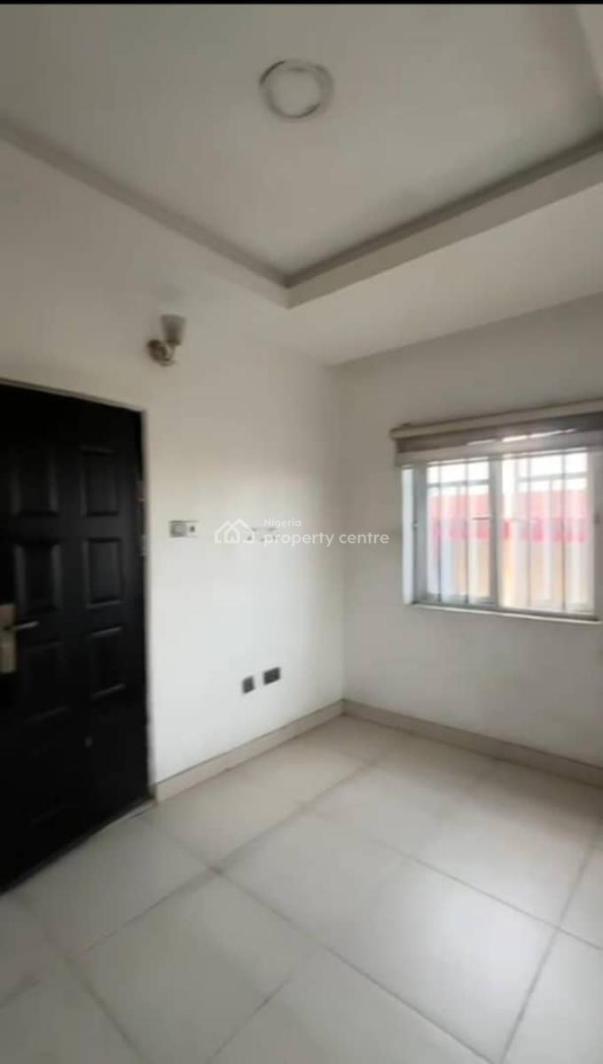 Lovely 2bedroom Flat, Off Adetola  Aguda, Surulere, Lagos, Flat / Apartment for Rent