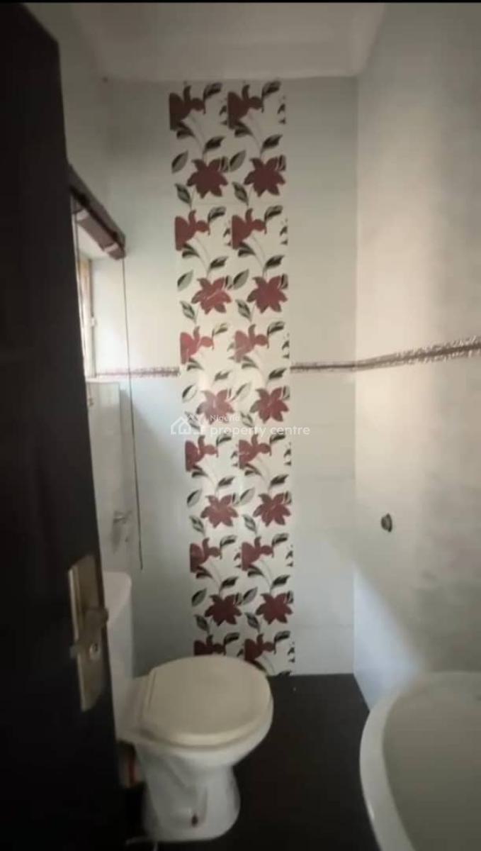Lovely 2bedroom Flat, Off Adetola  Aguda, Surulere, Lagos, Flat / Apartment for Rent