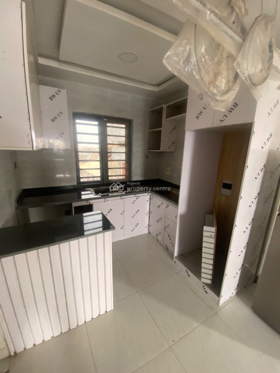 Lovely 2 Bedroom Penthouse, Ologolo, Lekki, Lagos, Flat / Apartment for Rent