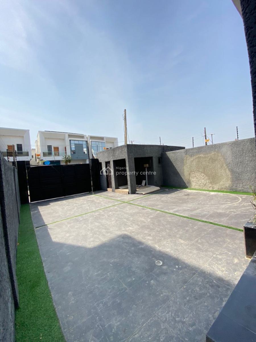 5 Bedroom Fully Detached Duplex with Bq, Ologolo Lekki, Ologolo, Lekki, Lagos, Detached Duplex for Sale
