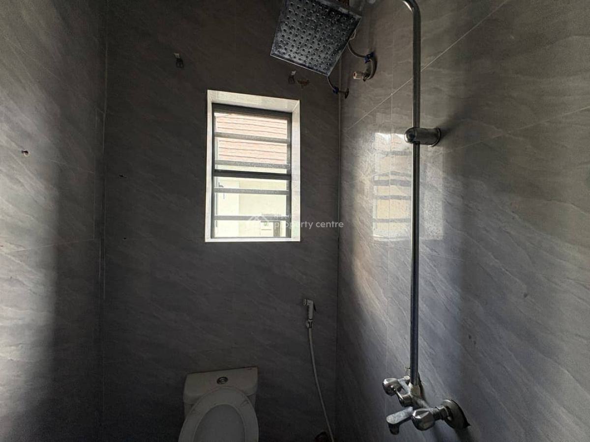 Beautiful Spacious 2 Bedroom Apartment, Chevron, Lekki, Lagos, Flat / Apartment for Rent