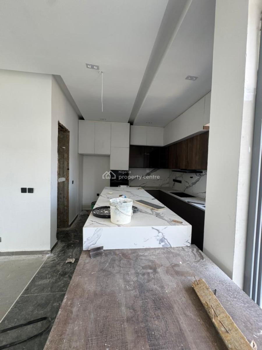 Luxury 4 Bedroom Self Compound Terrace Duplex + Bq in a Mini Estate, Lekki Phase 1, Lekki, Lagos, Flat / Apartment for Sale