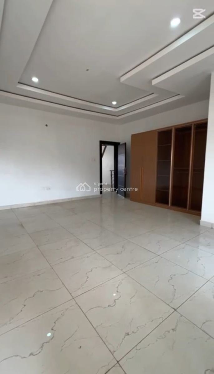 4bedrooms Terrace Duplex with Bq, Tarred Road, Guzape District, Abuja, Terraced Duplex for Rent