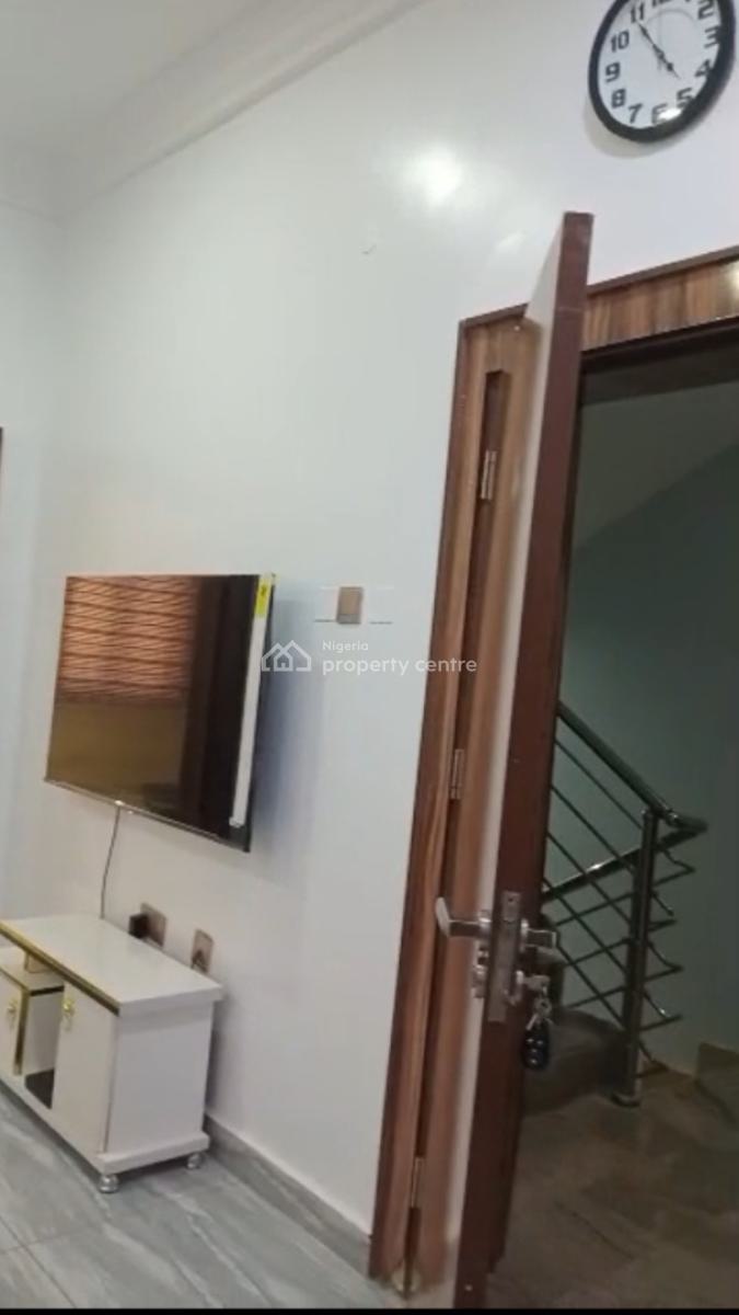 Clean 1bedroom Flat, 1st Floor, with Private Balc9ny, Jahi Main ( Bon Hotel), Jahi, Abuja, House for Rent