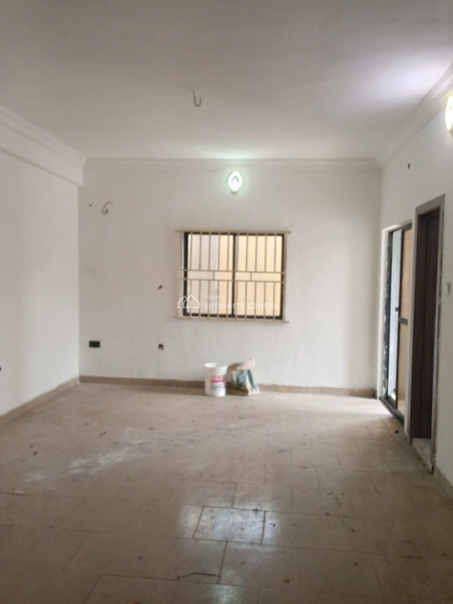 Spacious 2bedroom Flat in an Estate, Off Ogunlana Drive, Surulere, Lagos, Flat / Apartment for Rent