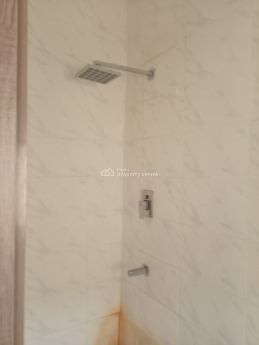 Spacious 2bedroom Flat in an Estate, Off Ogunlana Drive, Surulere, Lagos, Flat / Apartment for Rent