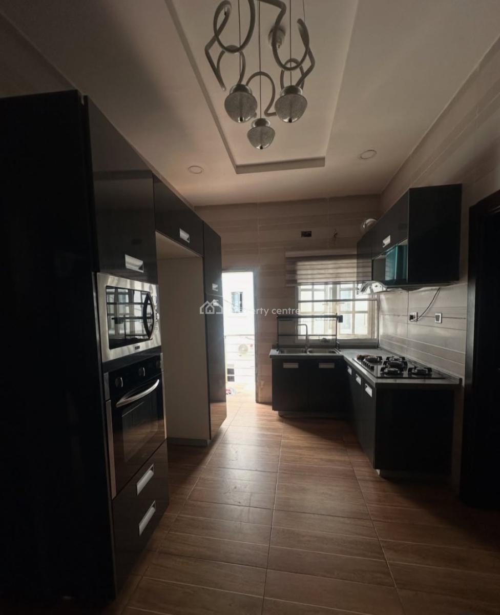 Furnished and Serviced 3 Bedroom En-suite Flat with Fitted Kitchen/pan, Lekki Phase 1, Lekki, Lagos, Flat / Apartment for Rent