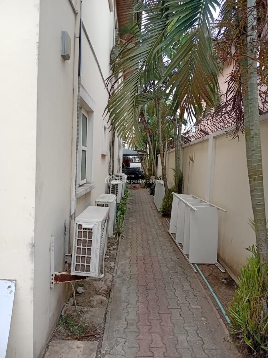 Office Use Spacious 4 Bedroom Detached Duplex with 2 Rooms Bq, Lekki Phase 1, Lekki, Lagos, Detached Duplex for Rent