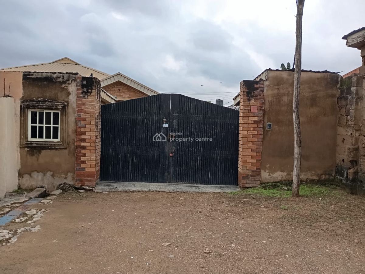 Well Maintained 4bedroom Bungalow with Modern Facilities at Ibadan, All Saints College Road, Jericho Extension, Jericho, Ibadan, Oyo, Detached Bungalow for Sale