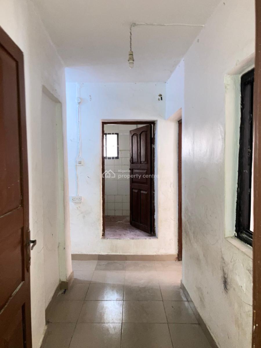 Beautiful Portable 2 Bedroom Flat in Inside an Estate, Gated Estate Off Otunba Street Ojodu Berger Lagos, Ojodu, Lagos, Flat / Apartment for Rent
