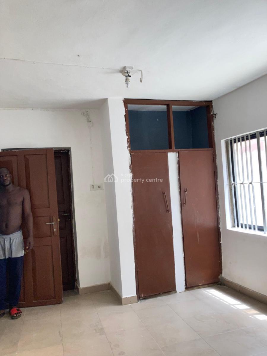 Beautiful Portable 2 Bedroom Flat in Inside an Estate, Gated Estate Off Otunba Street Ojodu Berger Lagos, Ojodu, Lagos, Flat / Apartment for Rent