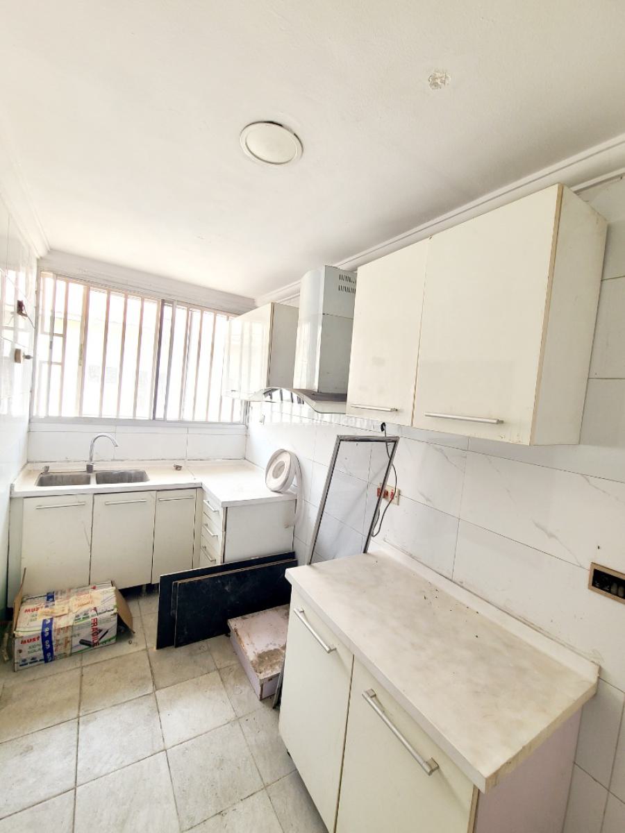 Newly Renovated 2 Bedroom Flat_ Upstairs, Osapa London Estate, Osapa, Lekki, Lagos, Flat / Apartment for Rent