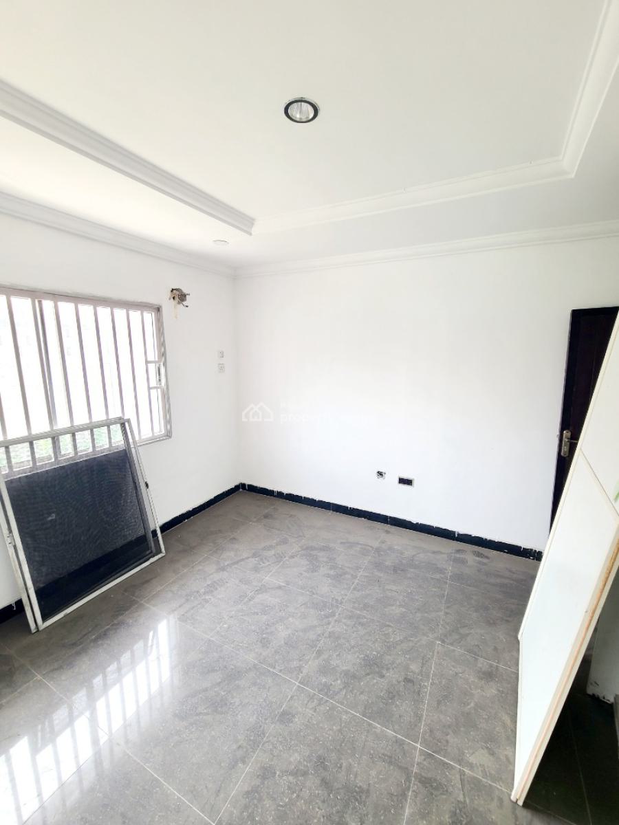 Newly Renovated 2 Bedroom Flat_ Upstairs, Osapa London Estate, Osapa, Lekki, Lagos, Flat / Apartment for Rent