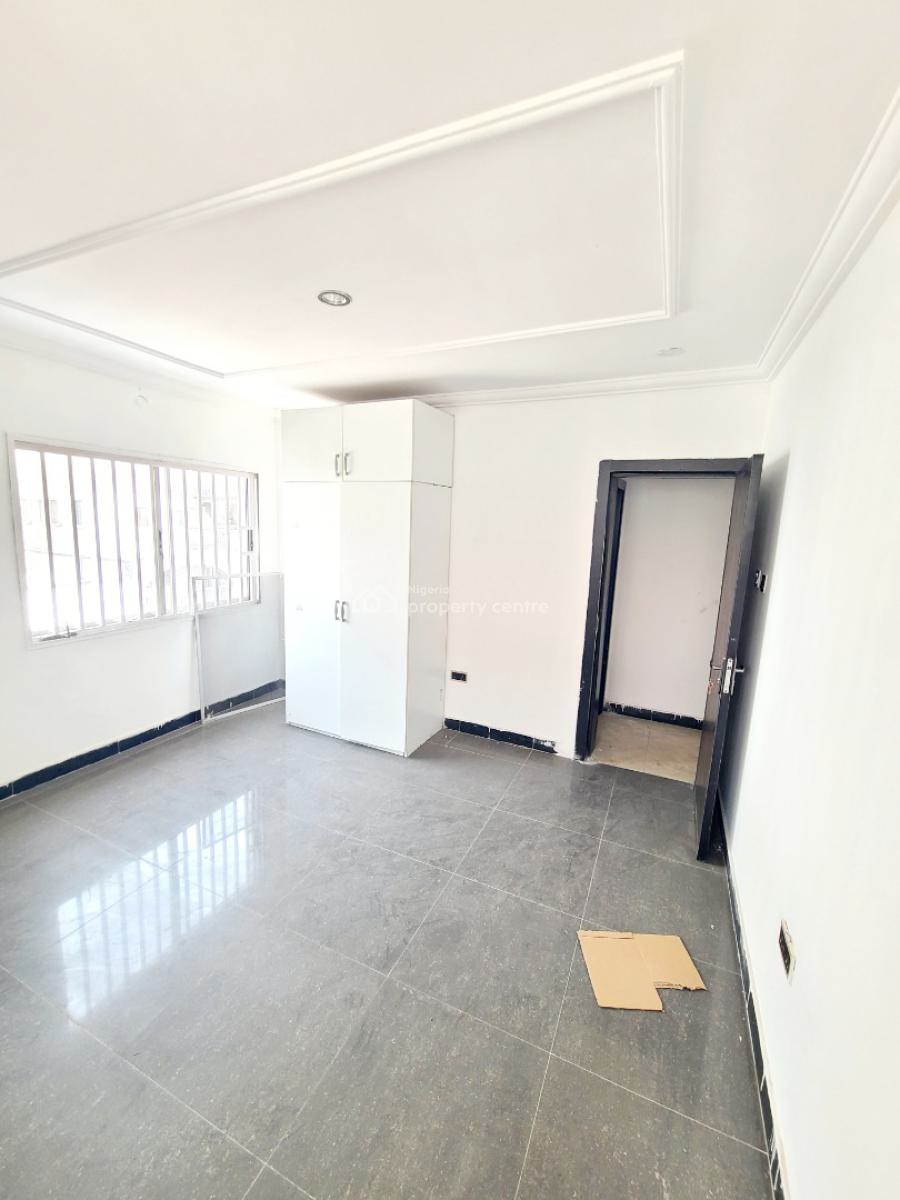 Newly Renovated 2 Bedroom Flat_ Upstairs, Osapa London Estate, Osapa, Lekki, Lagos, Flat / Apartment for Rent