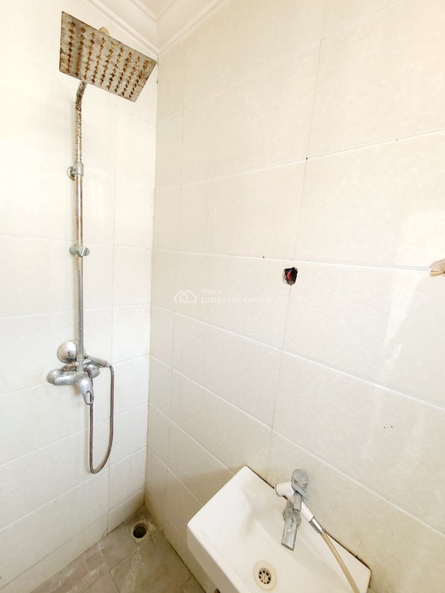Newly Renovated 2 Bedroom Flat_ Upstairs, Osapa London Estate, Osapa, Lekki, Lagos, Flat / Apartment for Rent