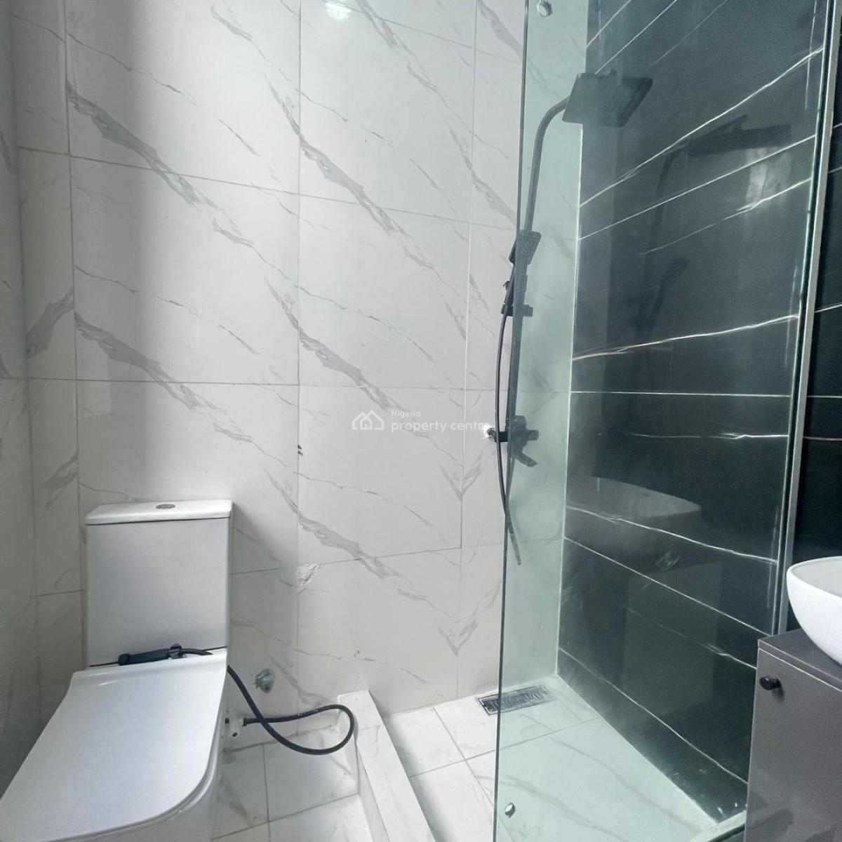 Exquisitely Finished 5 Bedroom Fully Detached Duplex with , Pool, Gym, Chevron Lekki, Lekki, Lagos, Detached Duplex for Sale