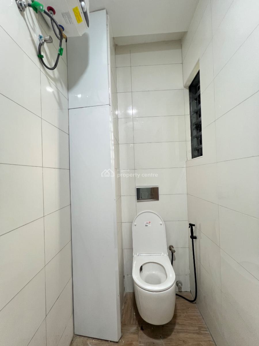 Contemporary 2 Bedroom Apartment with Elevator and Swimming Pool, Lekki Phase 1, Lekki Phase 1, Lekki, Lagos, Block of Flats for Sale