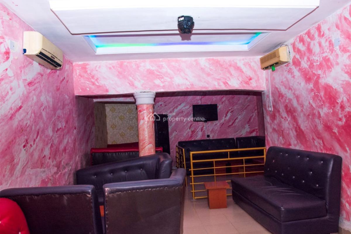 Distressed Hotel in Owerri, Owerri Municipal, Imo, Hostel for Sale
