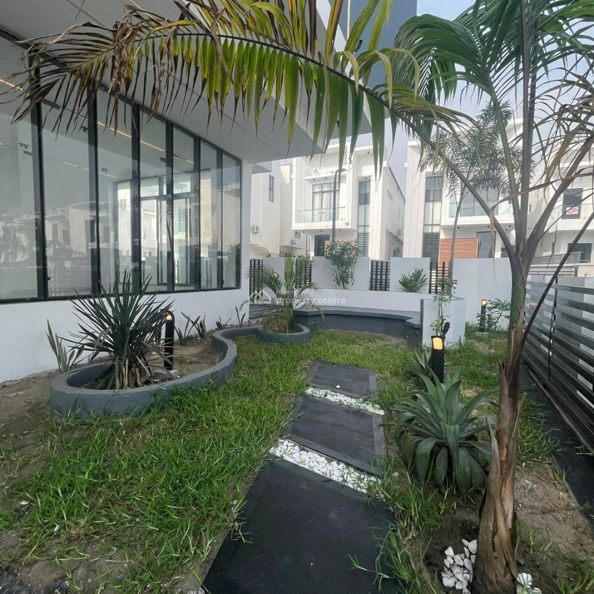 Finished 5 Bedroom Fully Detached Duplex with  Bq and Gazebo, Chevron, Lekki, Lagos, Lekki, Lagos, Detached Duplex for Sale