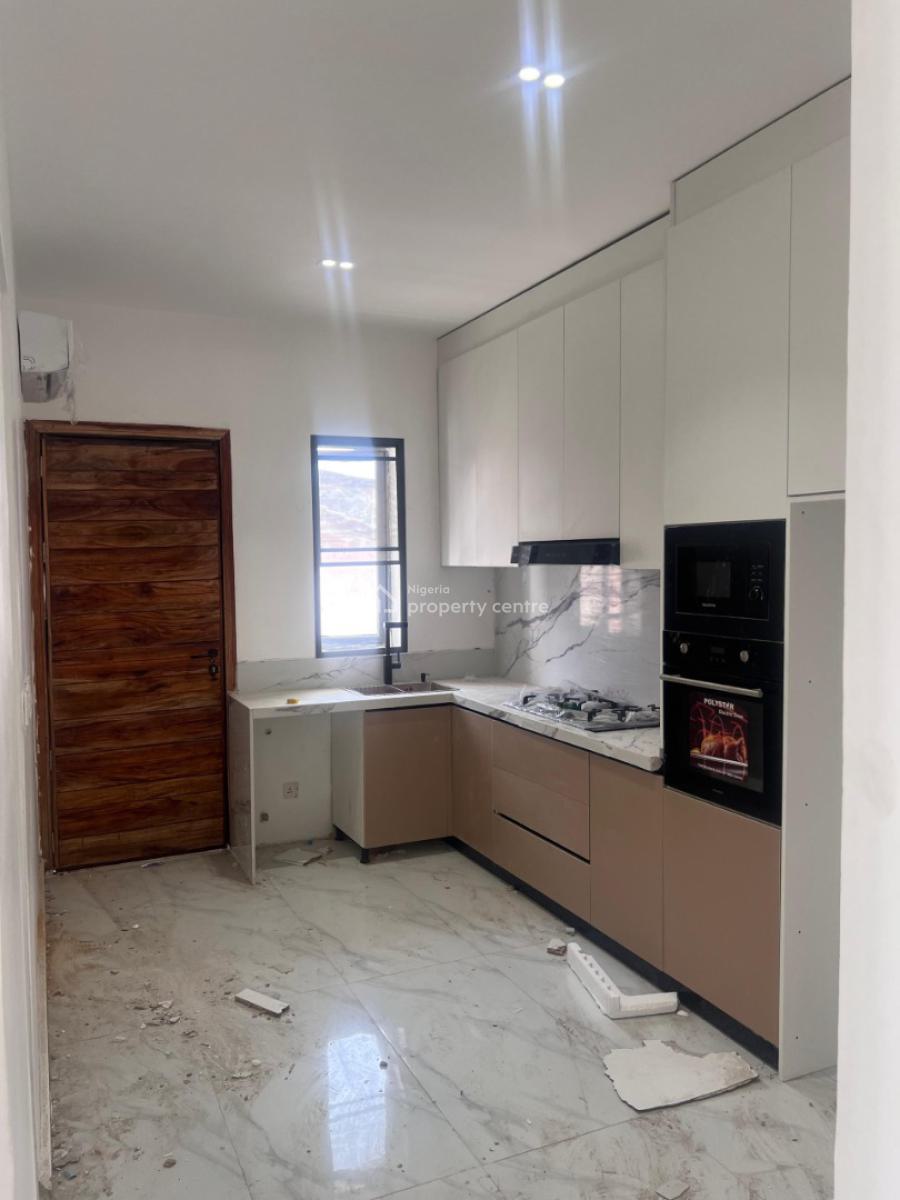 2 Bedroom Apartments Available, Lekki Phase 1, Lekki, Lagos, Flat / Apartment for Sale