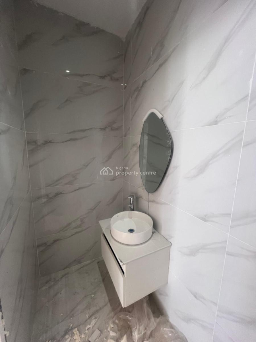 2 Bedroom Apartments Available, Lekki Phase 1, Lekki, Lagos, Flat / Apartment for Sale