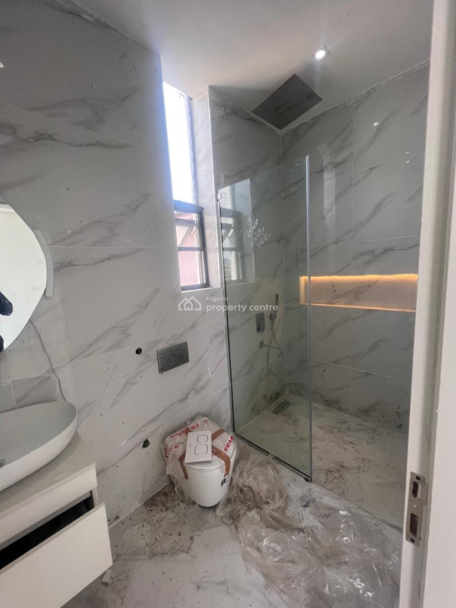 2 Bedroom Apartments Available, Lekki Phase 1, Lekki, Lagos, Flat / Apartment for Sale