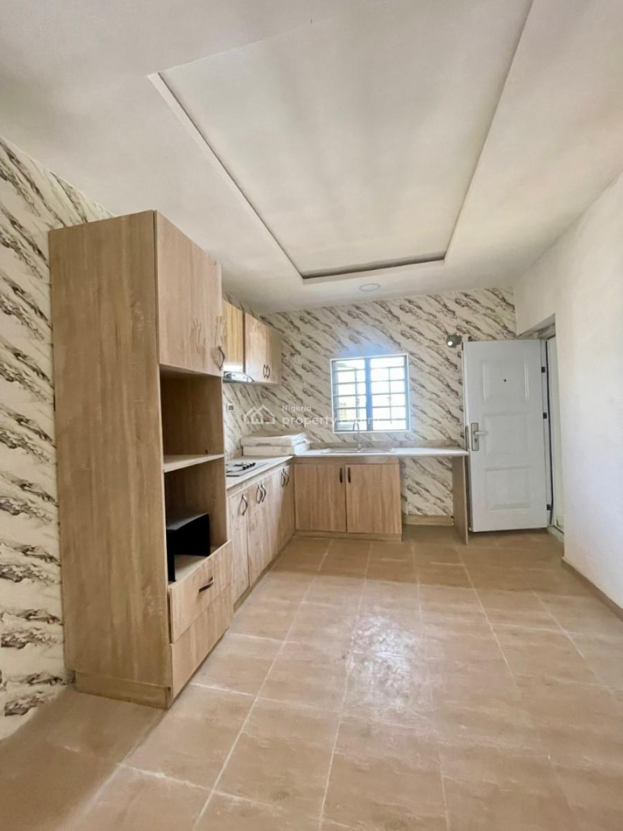 Spacious 3-bedroom Apartment, Ikota, Lekki Phase 2, Lekki, Lagos, Block of Flats for Sale