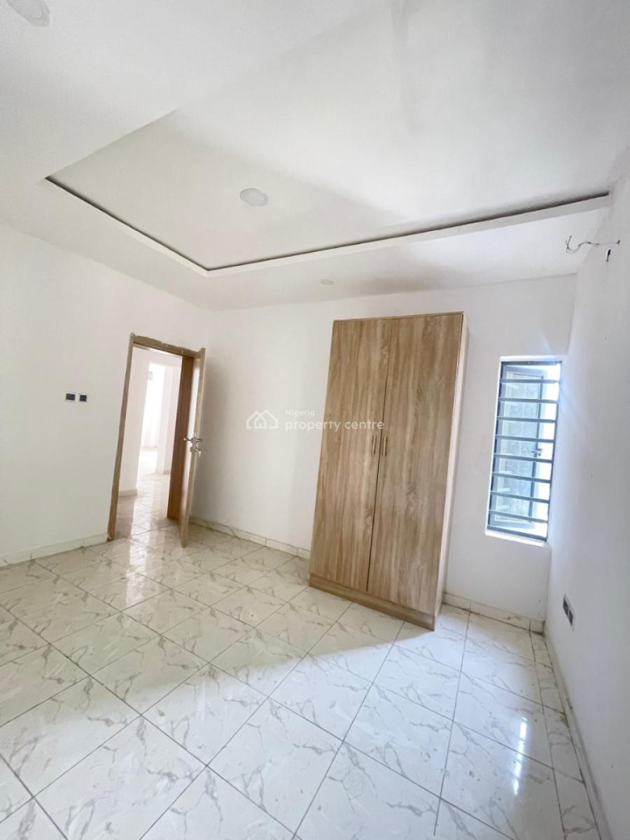 Spacious 3-bedroom Apartment, Ikota, Lekki Phase 2, Lekki, Lagos, Block of Flats for Sale