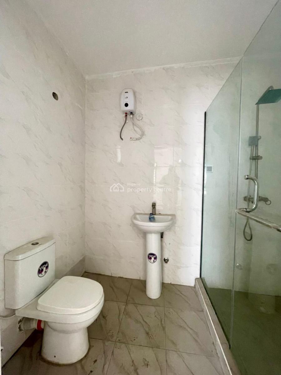 Spacious 3-bedroom Apartment, Ikota, Lekki Phase 2, Lekki, Lagos, Block of Flats for Sale