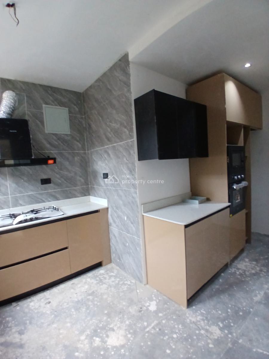 Newly Built and Serviced with 24/7 Power Supply 2 Bedroom En-suite Fla, Ikate, Lekki, Lagos, Flat / Apartment for Sale