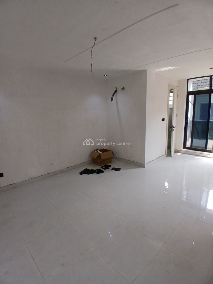 Newly Built and Serviced with 24/7 Power Supply 2 Bedroom En-suite Fla, Ikate, Lekki, Lagos, Flat / Apartment for Sale