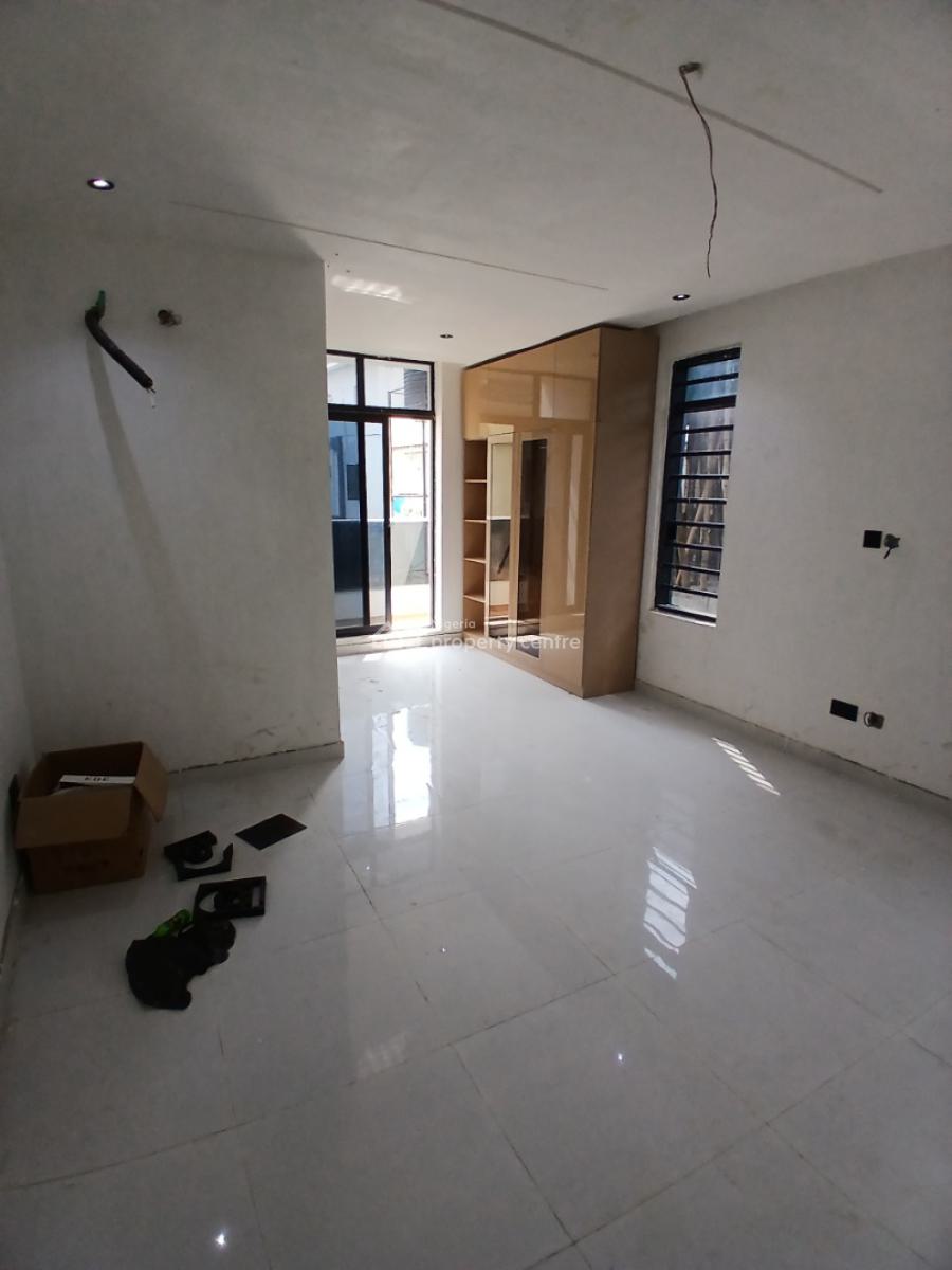 Newly Built and Serviced with 24/7 Power Supply 2 Bedroom En-suite Fla, Ikate, Lekki, Lagos, Flat / Apartment for Sale