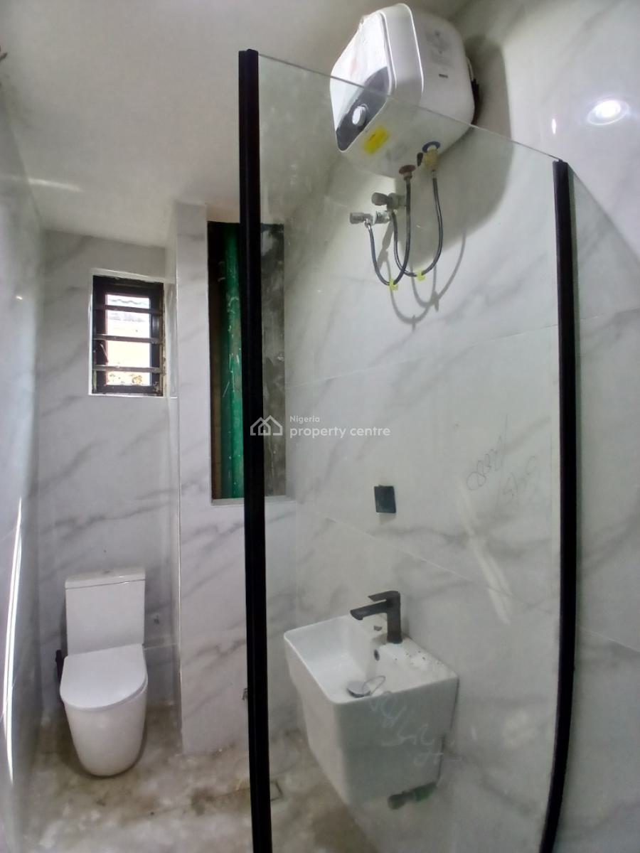 Newly Built and Serviced with 24/7 Power Supply 2 Bedroom En-suite Fla, Ikate, Lekki, Lagos, Flat / Apartment for Sale