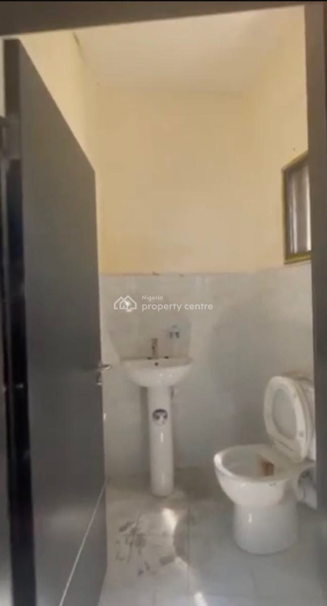 3 Bedrooms in Serene Environment in an Estate, Osapa, Lekki, Lagos, House for Rent