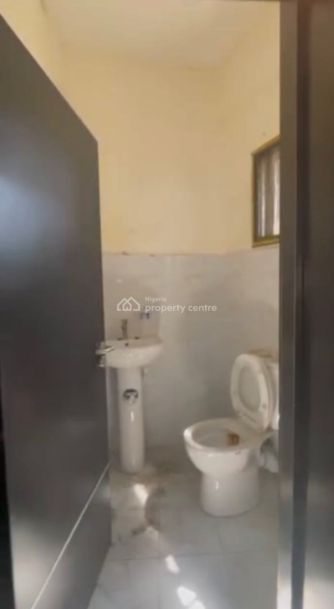 3 Bedrooms in Serene Environment in an Estate, Osapa, Lekki, Lagos, House for Rent