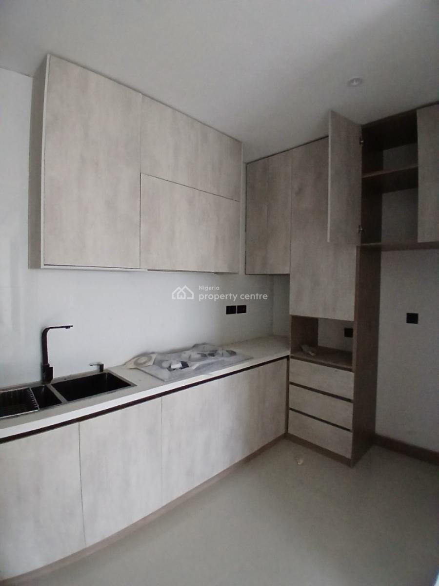 Tastefully Finished and Newly Built and Serviced with 24/7 Power Suppl, Lekki Phase 1, Lekki, Lagos, Flat / Apartment for Sale