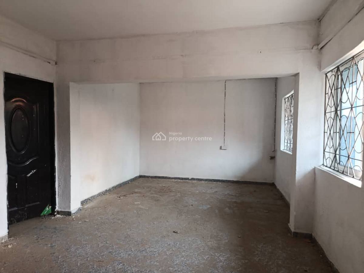 2 Newly Renovated 3 Bedroom Flats in a Serene Location, 7, Nubi Close, Apapa- Road, Ebute Metta West, Yaba, Lagos, Self Contain (single Rooms) for Rent