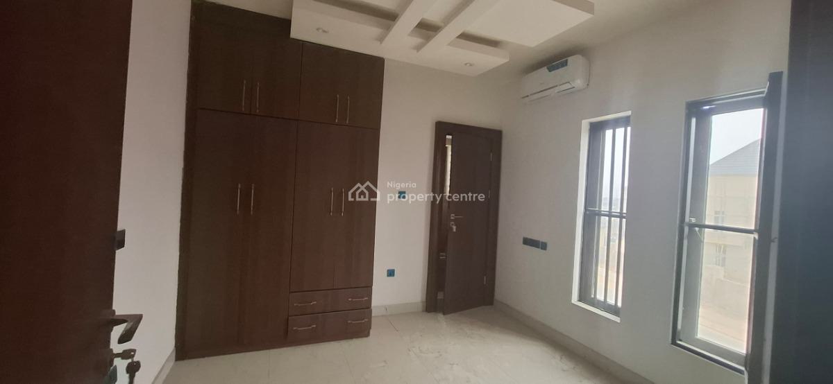 Smart 2 Bedroom, Guzape District, Abuja, Flat / Apartment for Rent