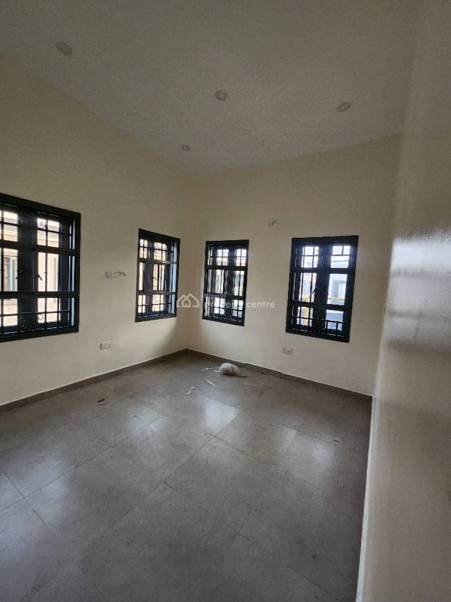 3 Bedrooms Semi Detached with Bq  , Swimming Pool and Gym, Ikate, Lekki, Lagos, Semi-detached Duplex for Rent