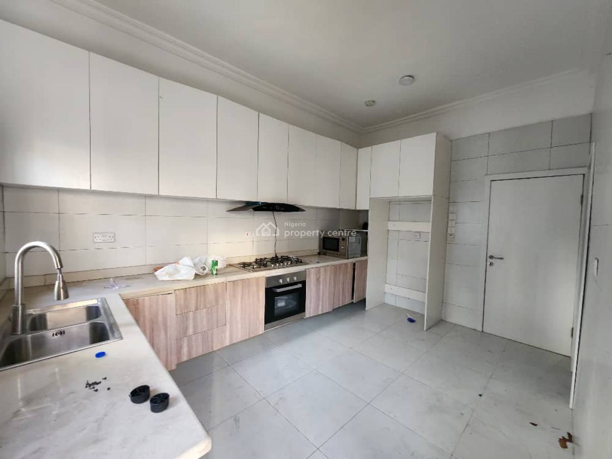 3 Bedrooms Semi Detached with Bq  , Swimming Pool and Gym, Ikate, Lekki, Lagos, Semi-detached Duplex for Rent