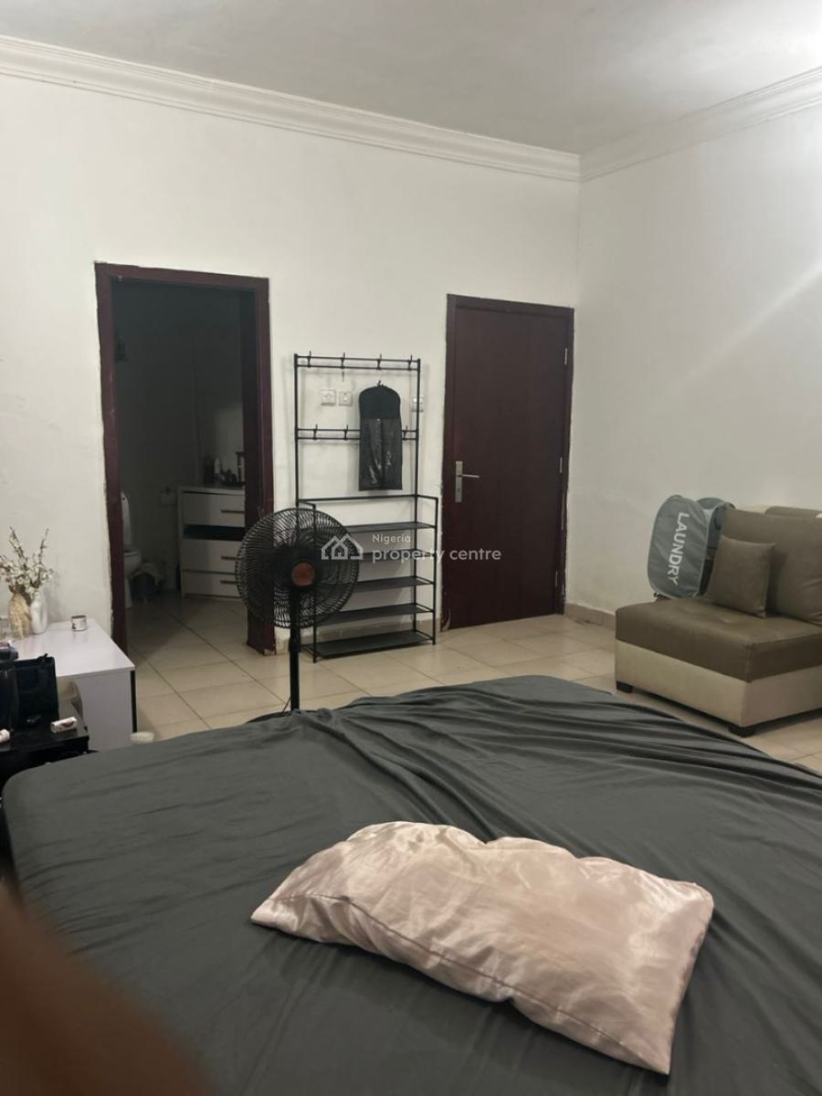 Master Bedroom Shared Apartment, Cadogan Estate, Osapa, Lekki, Lagos, Self Contain (single Rooms) for Rent