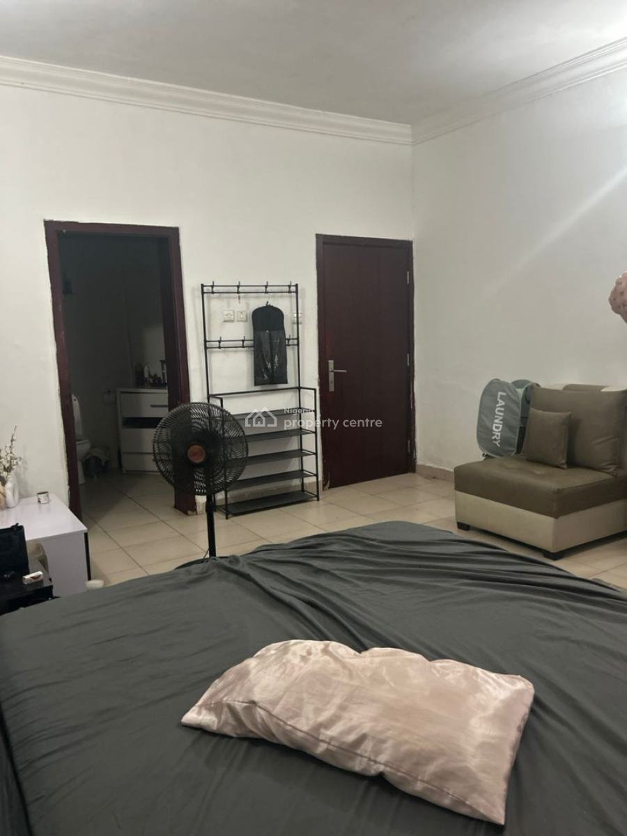 Master Bedroom Shared Apartment, Cadogan Estate, Osapa, Lekki, Lagos, Self Contain (single Rooms) for Rent