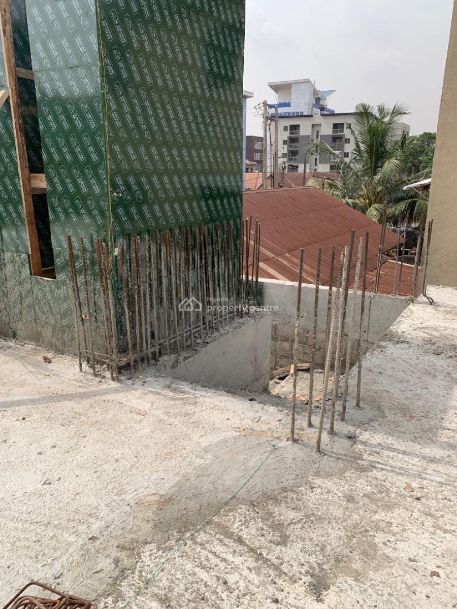 Fully Furnished 1bedroom Apartment in Yaba with a Gym., Yaba, Lagos, Flat / Apartment for Sale